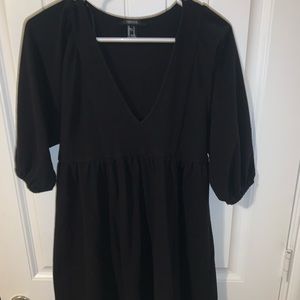 Forever 21 Black short dress with sleeves